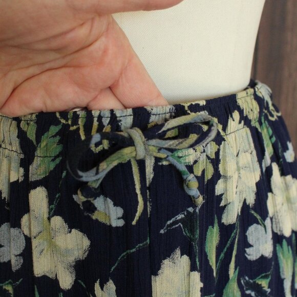 Vintage 1980s 1990s Pants and Top, Clio Two Piece Hawaiian Floral Print Set - Picture 7 of 10